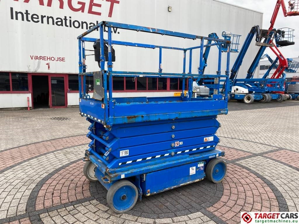 SkyJack SJ4732 Electric 4732 Scissor Work Lift 1165cm - Šķērveida pacēlājs: foto 1 SkyJack SJ4732 Electric 4732 Scissor Work Lift 1165cm - Šķērveida pacēlājs: foto 1