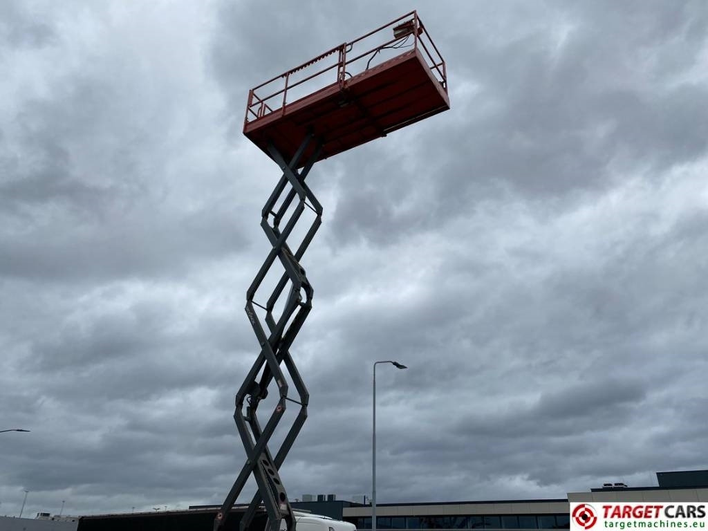 Šķērveida pacēlājs SkyJack SJ6832RT Diesel 4x4 Scissor 6832 Work Lift 1180cm: foto 33