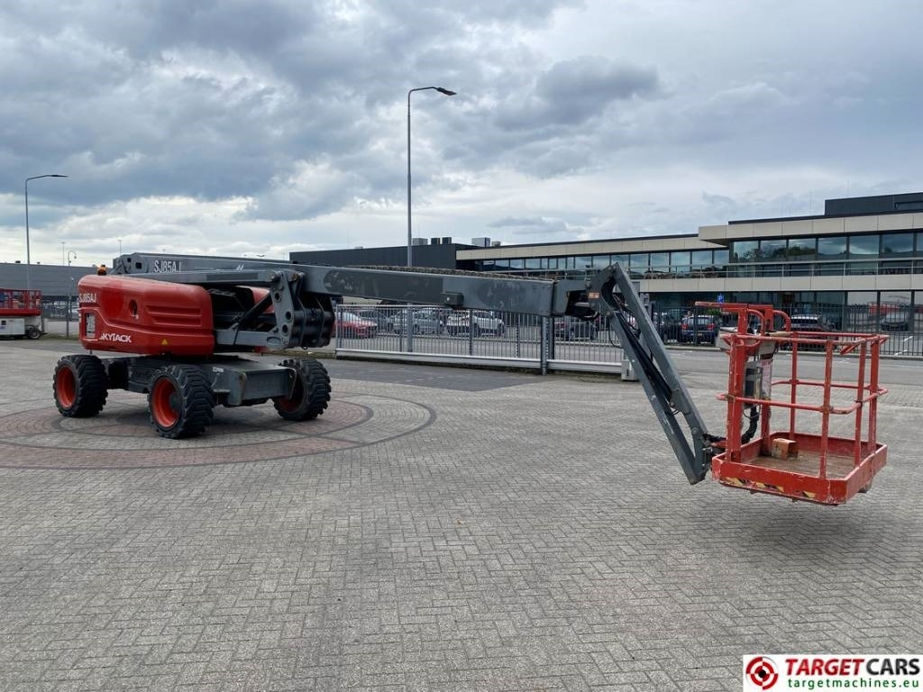 SkyJack SJ85AJ Articulated 4x4 Diesel Boom WorkLift 2791cm - Izlices pacēlājs: foto 2 SkyJack SJ85AJ Articulated 4x4 Diesel Boom WorkLift 2791cm - Izlices pacēlājs: foto 2