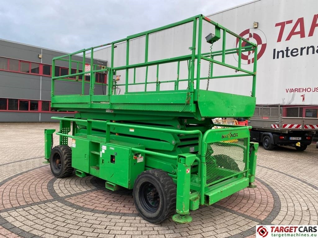SkyJack SJ9241 RT Diesel 4x4 Scissor Work Lift 1450cm - Šķērveida pacēlājs: foto 4 SkyJack SJ9241 RT Diesel 4x4 Scissor Work Lift 1450cm - Šķērveida pacēlājs: foto 4