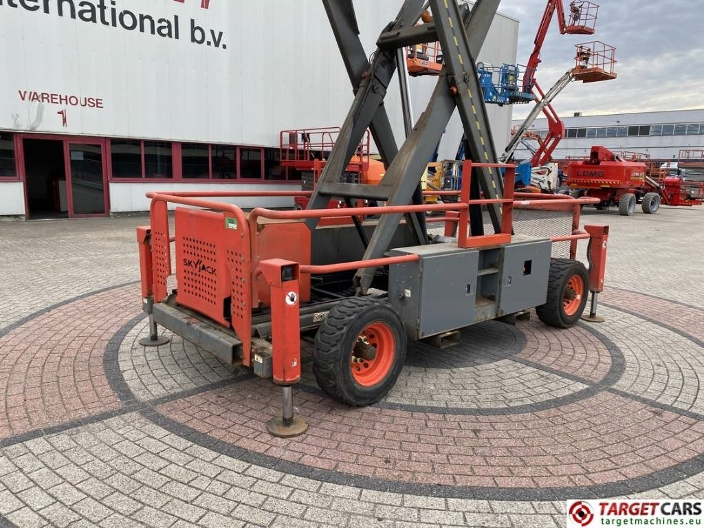 Šķērveida pacēlājs SkyJack SJ9250 RT Diesel 4x4 Scissor Work Lift 1720cm: foto 27 Šķērveida pacēlājs SkyJack SJ9250 RT Diesel 4x4 Scissor Work Lift 1720cm: foto 27
