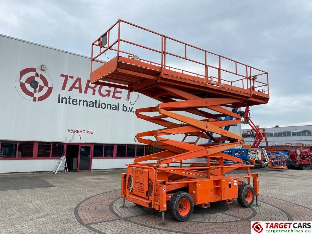 Šķērveida pacēlājs SkyJack SJ9250 RT Diesel 4x4 Scissor Work Lift 1720cm: foto 38