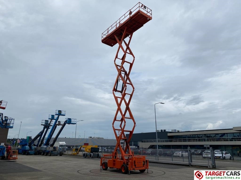 Šķērveida pacēlājs SkyJack SJ9250 RT Diesel 4x4 Scissor Work Lift 1720cm: foto 7
