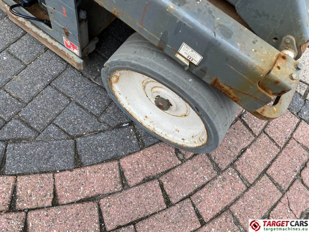 Šķērveida pacēlājs SkyJack SJIII-4740 Electric Scissor Work Lift 1380cm: foto 23 Šķērveida pacēlājs SkyJack SJIII-4740 Electric Scissor Work Lift 1380cm: foto 23