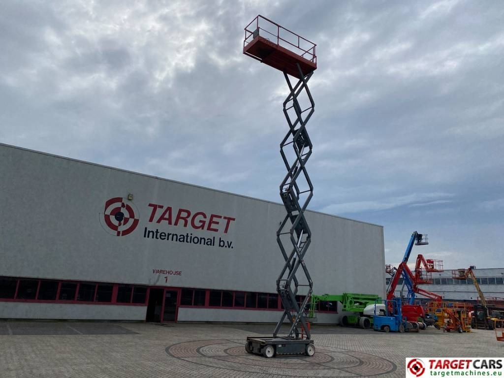 Šķērveida pacēlājs SkyJack SJIII-4740 Electric Scissor Work Lift 1380cm: foto 6 Šķērveida pacēlājs SkyJack SJIII-4740 Electric Scissor Work Lift 1380cm: foto 6