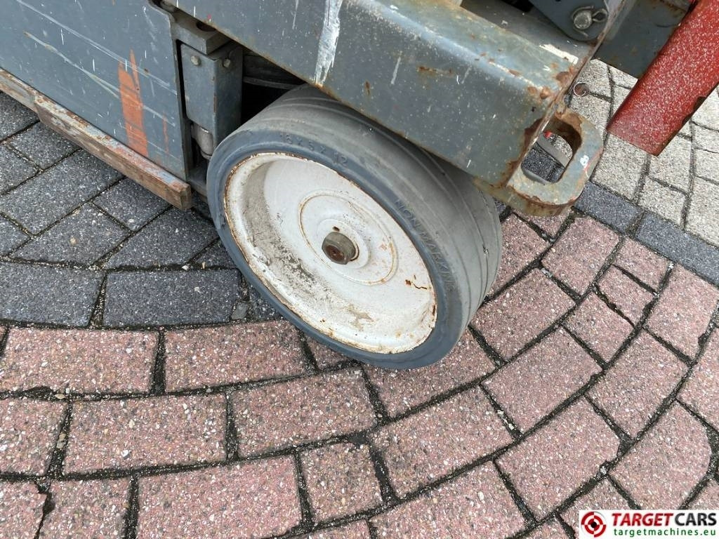 Šķērveida pacēlājs SkyJack SJIII-4740 Electric Scissor Work Lift 1380cm: foto 21 Šķērveida pacēlājs SkyJack SJIII-4740 Electric Scissor Work Lift 1380cm: foto 21