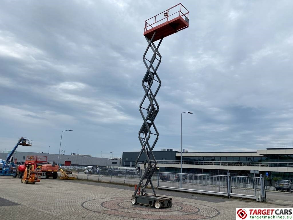 Šķērveida pacēlājs SkyJack SJIII-4740 Electric Scissor Work Lift 1380cm: foto 7 Šķērveida pacēlājs SkyJack SJIII-4740 Electric Scissor Work Lift 1380cm: foto 7