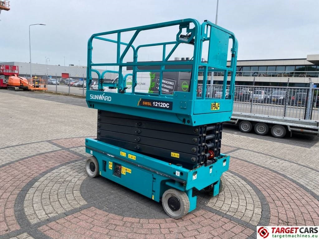 Sunward SWSL1212DC Electric Scissor Work LIft 1200cm - Šķērveida pacēlājs: foto 2 Sunward SWSL1212DC Electric Scissor Work LIft 1200cm - Šķērveida pacēlājs: foto 2