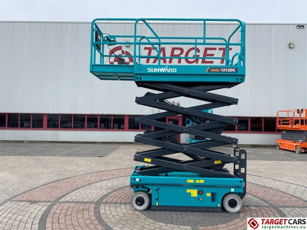 Sunward SWSL1212DC Electric Scissor Work Lift 1200cm - Šķērveida pacēlājs: foto 5 Sunward SWSL1212DC Electric Scissor Work Lift 1200cm - Šķērveida pacēlājs: foto 5