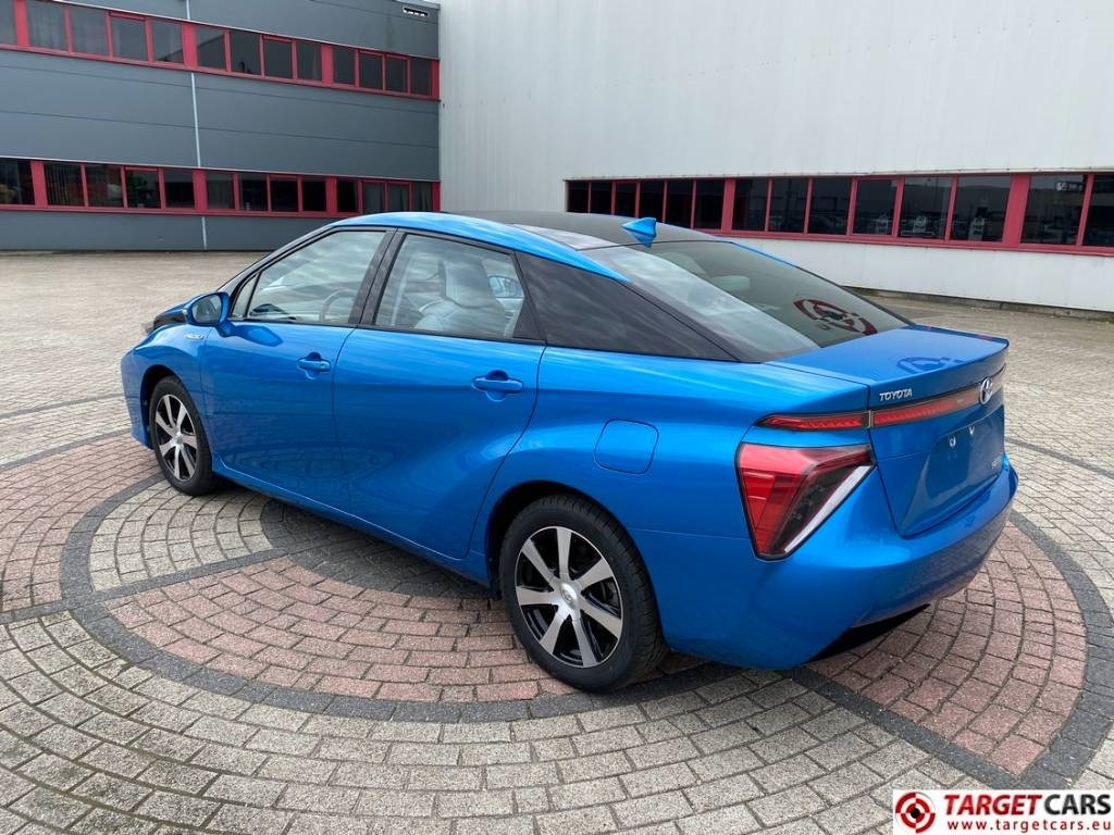 Sedans Toyota Mirai FCV HydroGen FuelCell: foto 6