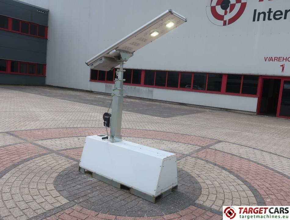 Trime X-Polar Solar Panel 50W Led Tower Light - Apgaismojuma stabs: foto 4 Trime X-Polar Solar Panel 50W Led Tower Light - Apgaismojuma stabs: foto 4