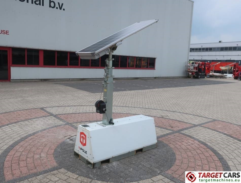 Trime X-Pole Tower Light 2x25W Led Solar Panel - Apgaismojuma stabs: foto 1 Trime X-Pole Tower Light 2x25W Led Solar Panel - Apgaismojuma stabs: foto 1