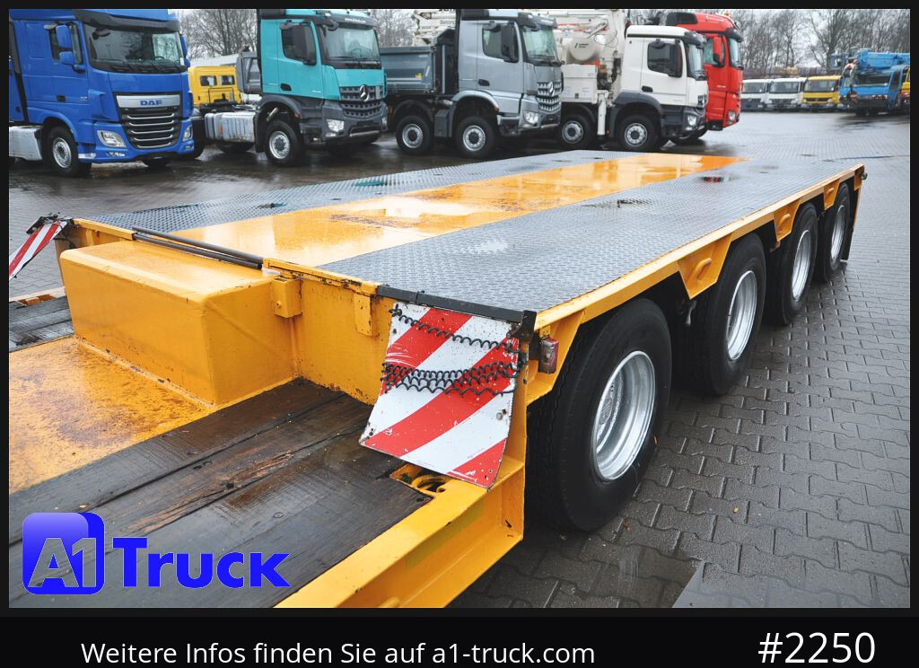 GOLDHOFER 4 Achs Tiefbett, Tieflader, Auffahrrampen, - Puspiekabe zema profila platforma: foto 2 GOLDHOFER 4 Achs Tiefbett, Tieflader, Auffahrrampen, - Puspiekabe zema profila platforma: foto 2