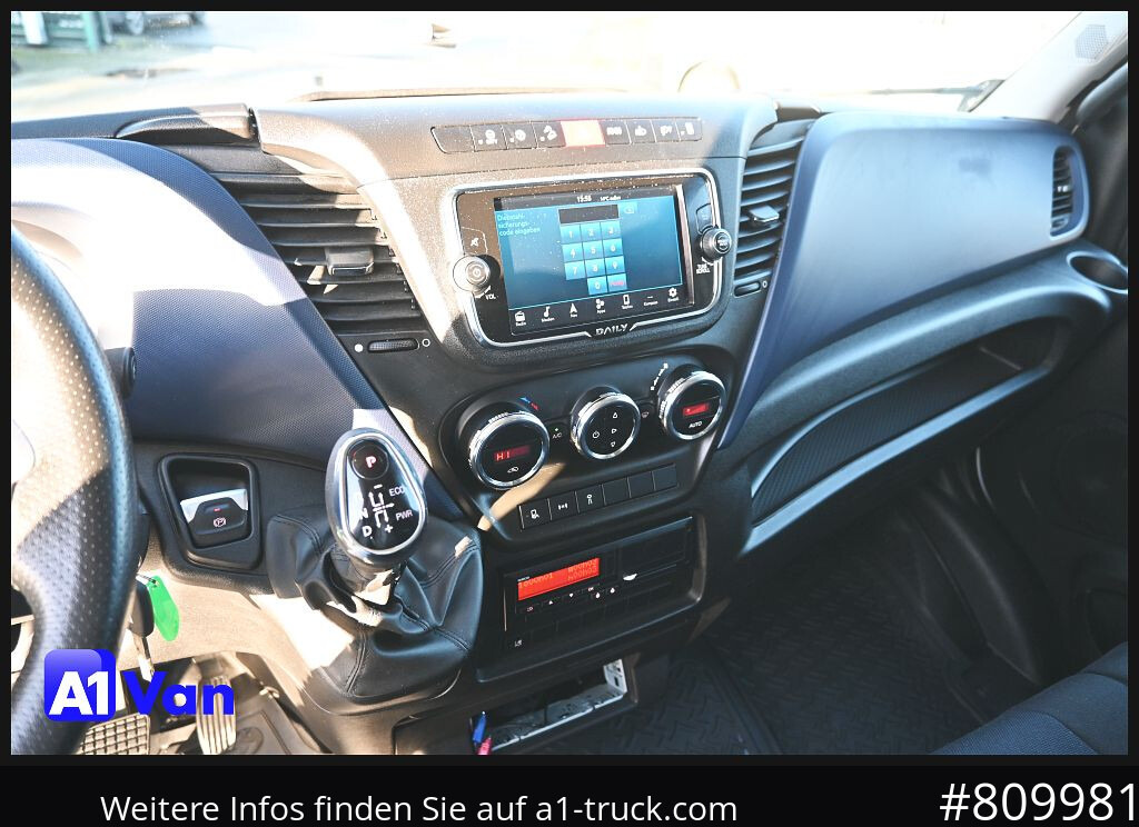 IVECO Daily 72C18 A8V Pritsche/Plane, Tempomat, AHK, Klima - Automašīna ar kravas platformu: foto 4 IVECO Daily 72C18 A8V Pritsche/Plane, Tempomat, AHK, Klima - Automašīna ar kravas platformu: foto 4