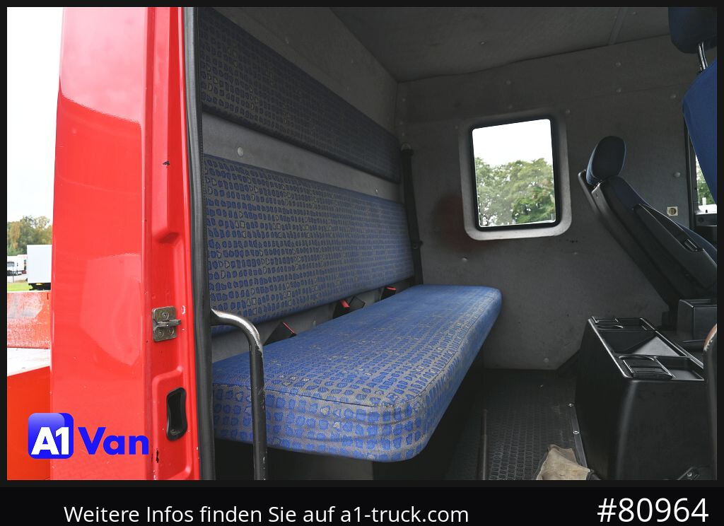 MAN MAN LE 8.180 Pritsche Doka, Automatik, AHK, 6-Sitzer - Automašīna ar kravas platformu, Kravas-pasažieru furgons: foto 3 MAN MAN LE 8.180 Pritsche Doka, Automatik, AHK, 6-Sitzer - Automašīna ar kravas platformu, Kravas-pasažieru furgons: foto 3