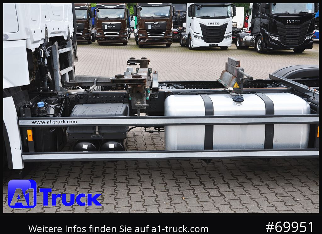 Konteineru vedējs/ Kravas automašīna ar noņemamā virsbūve MERCEDES-BENZ 2545, Multi BDF, Wechsler, 7.45-7.82, MIDI, LIftachse: foto 15