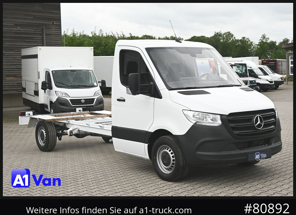 MERCEDES-BENZ Sprinter 317 CDI Fahrgestell, NEU, Klima, Tempomat - Šasija kravas automašīna: foto 1 MERCEDES-BENZ Sprinter 317 CDI Fahrgestell, NEU, Klima, Tempomat - Šasija kravas automašīna: foto 1