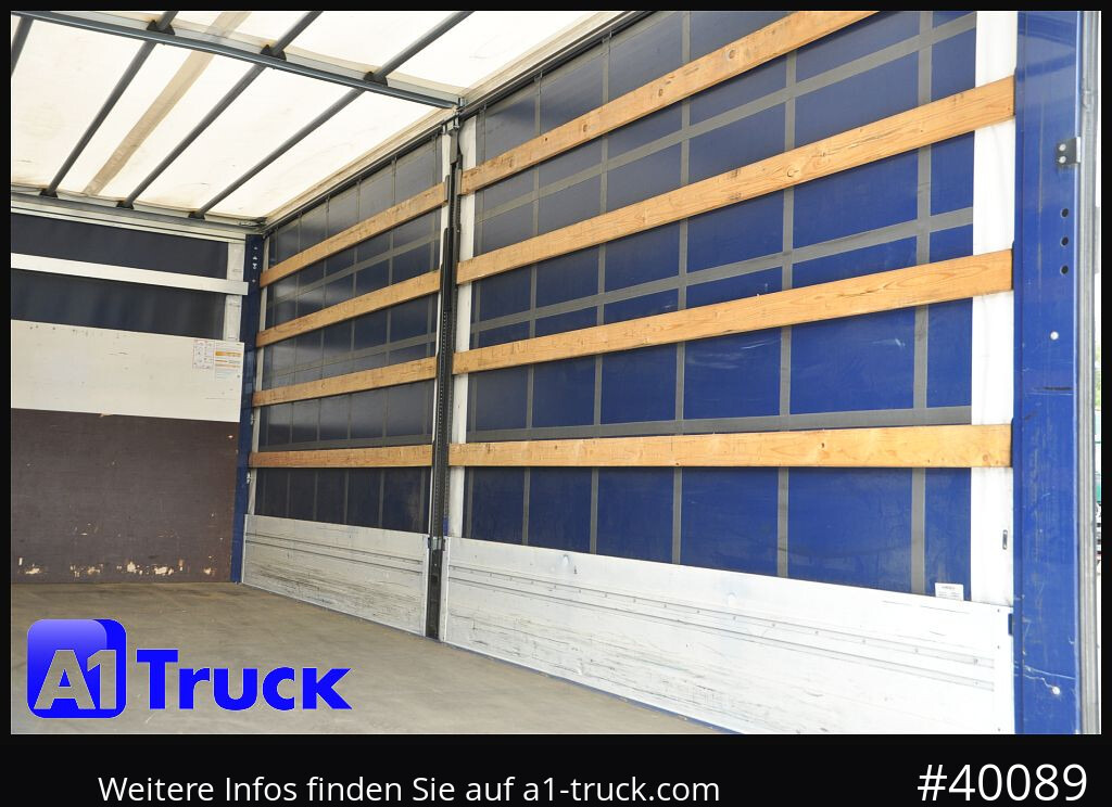 RENAULT D 240,  4x2, Ladebordwand, LBW, guter Zustand - Kravas automašīna ar tentu: foto 3 RENAULT D 240,  4x2, Ladebordwand, LBW, guter Zustand - Kravas automašīna ar tentu: foto 3