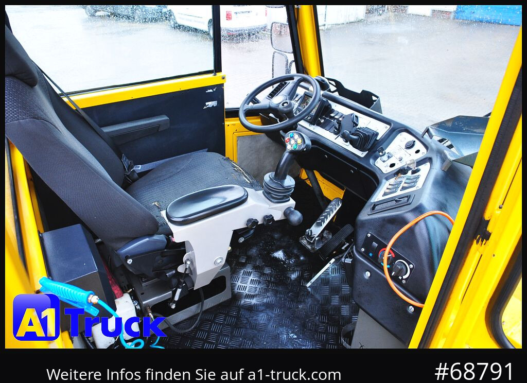 TERBERG Terberg BC 182 Umsetzer, Wiesel, Kamag - Termināļa traktors: foto 5 TERBERG Terberg BC 182 Umsetzer, Wiesel, Kamag - Termināļa traktors: foto 5