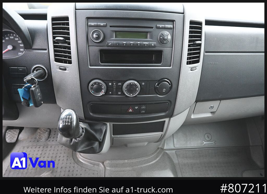 VOLKSWAGEN Crafter 35 L2H2 Kastenwagen, Klima, AHK - Kravas mikroautobuss: foto 4 VOLKSWAGEN Crafter 35 L2H2 Kastenwagen, Klima, AHK - Kravas mikroautobuss: foto 4