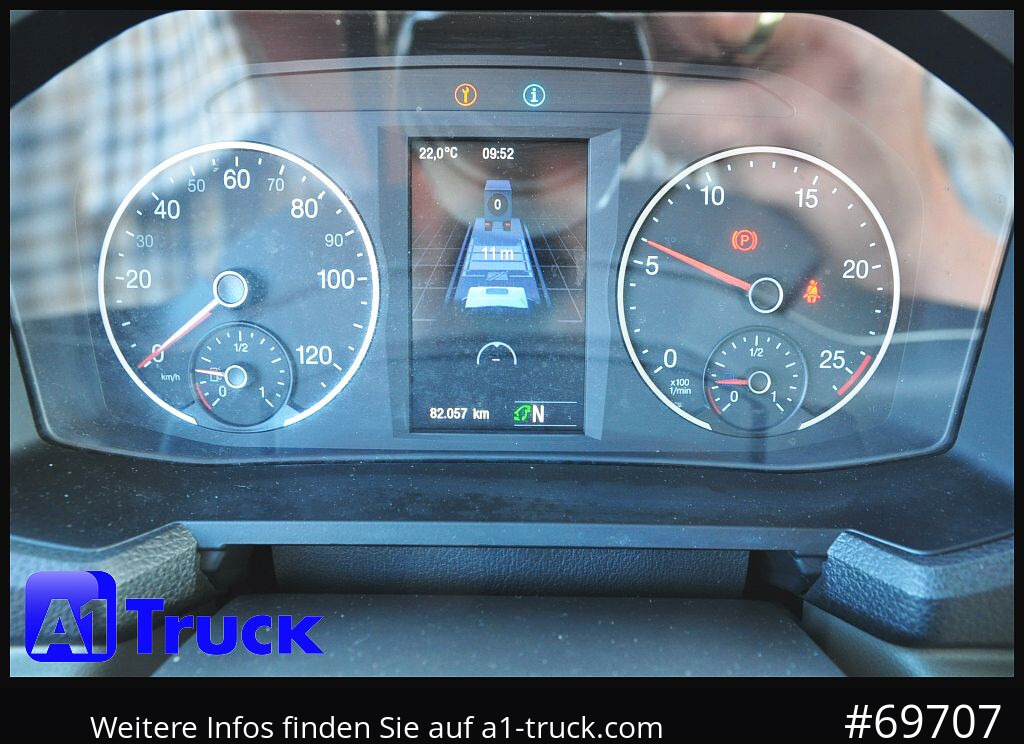 MAN TGX 18,480 BLS Intarder Standklima, Soundsysem - Vilcējs: foto 5 MAN TGX 18,480 BLS Intarder Standklima, Soundsysem - Vilcējs: foto 5