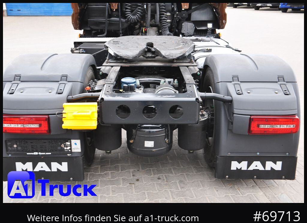 MAN TGX 18,480 BLS Intarder, Standklima, Soundsystem - Vilcējs: foto 3 MAN TGX 18,480 BLS Intarder, Standklima, Soundsystem - Vilcējs: foto 3
