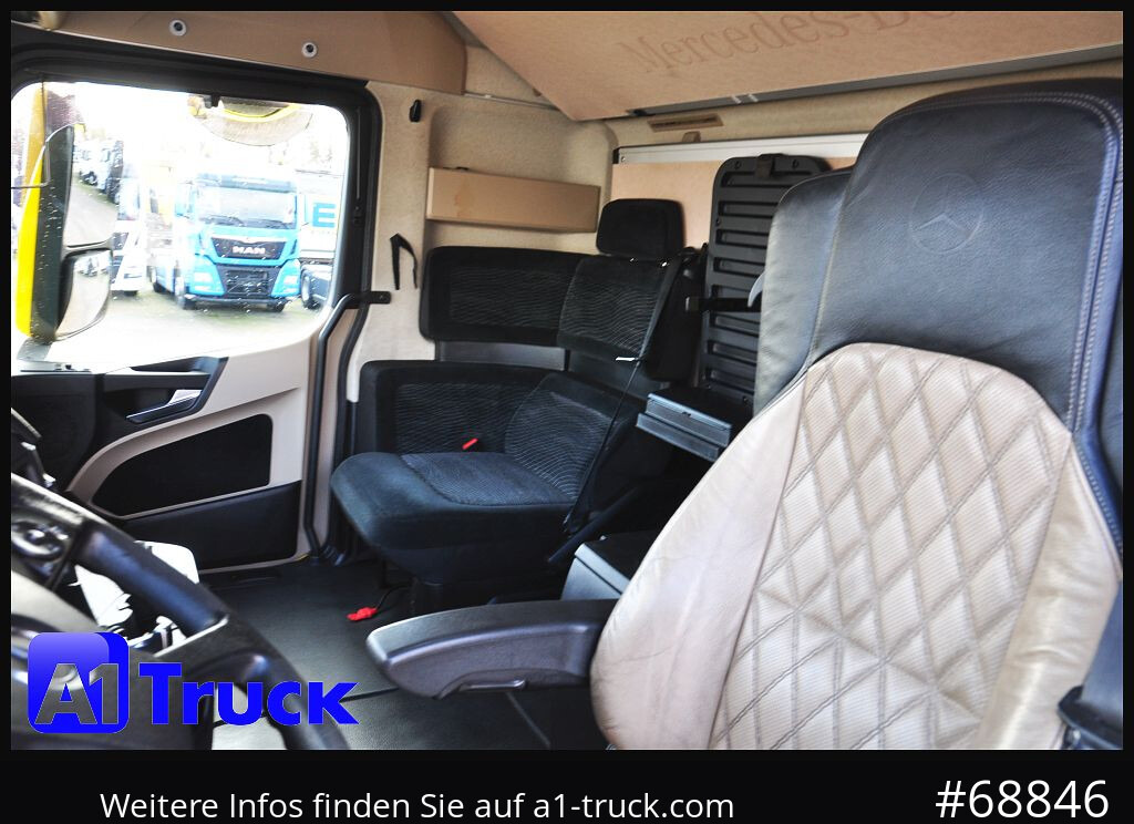 MERCEDES-BENZ 4163 BL 8x4,, Schwerlast 180 to Zuggewicht. 8x4, TOP - Vilcējs: foto 4 MERCEDES-BENZ 4163 BL 8x4,, Schwerlast 180 to Zuggewicht. 8x4, TOP - Vilcējs: foto 4