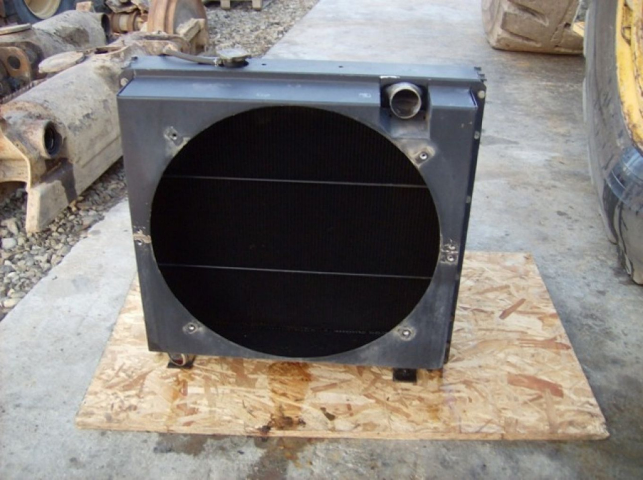 Caterpillar 317 NVA RADIATORE ACQUA - Radiators - Celtniecības tehnika: foto 1 Caterpillar 317 NVA RADIATORE ACQUA - Radiators - Celtniecības tehnika: foto 1