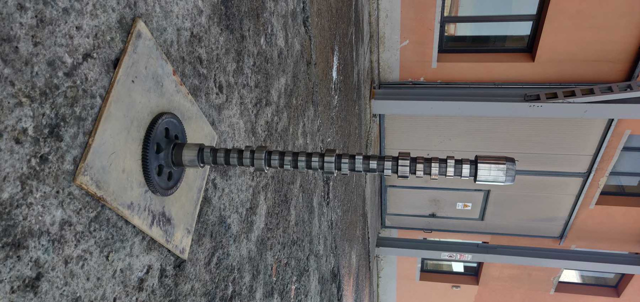 Caterpillar 3408 ALBERO A CAMME CON INGRANAGGI 7N8345 . CONTROLLATO IN RETTIFICA E LUCIDATO - Sadales vārpsta - Celtniecības tehnika: foto 3 Caterpillar 3408 ALBERO A CAMME CON INGRANAGGI 7N8345 . CONTROLLATO IN RETTIFICA E LUCIDATO - Sadales vārpsta - Celtniecības tehnika: foto 3