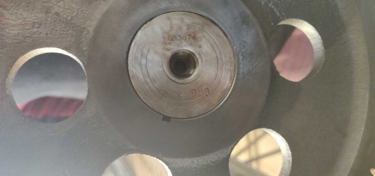Caterpillar 3408 ALBERO A CAMME CON INGRANAGGI 7N8345 . CONTROLLATO IN RETTIFICA E LUCIDATO - Sadales vārpsta - Celtniecības tehnika: foto 4 Caterpillar 3408 ALBERO A CAMME CON INGRANAGGI 7N8345 . CONTROLLATO IN RETTIFICA E LUCIDATO - Sadales vārpsta - Celtniecības tehnika: foto 4