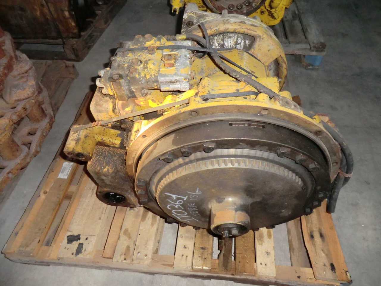 Caterpillar 631B CONVERTER - Transmisija - Celtniecības tehnika: foto 4 Caterpillar 631B CONVERTER - Transmisija - Celtniecības tehnika: foto 4