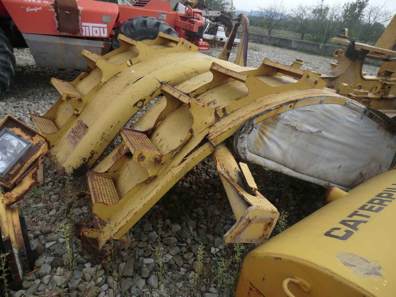 Caterpillar 735 Parafango anteriore destro e sinistro. - Spārns - Celtniecības tehnika: foto 5 Caterpillar 735 Parafango anteriore destro e sinistro. - Spārns - Celtniecības tehnika: foto 5