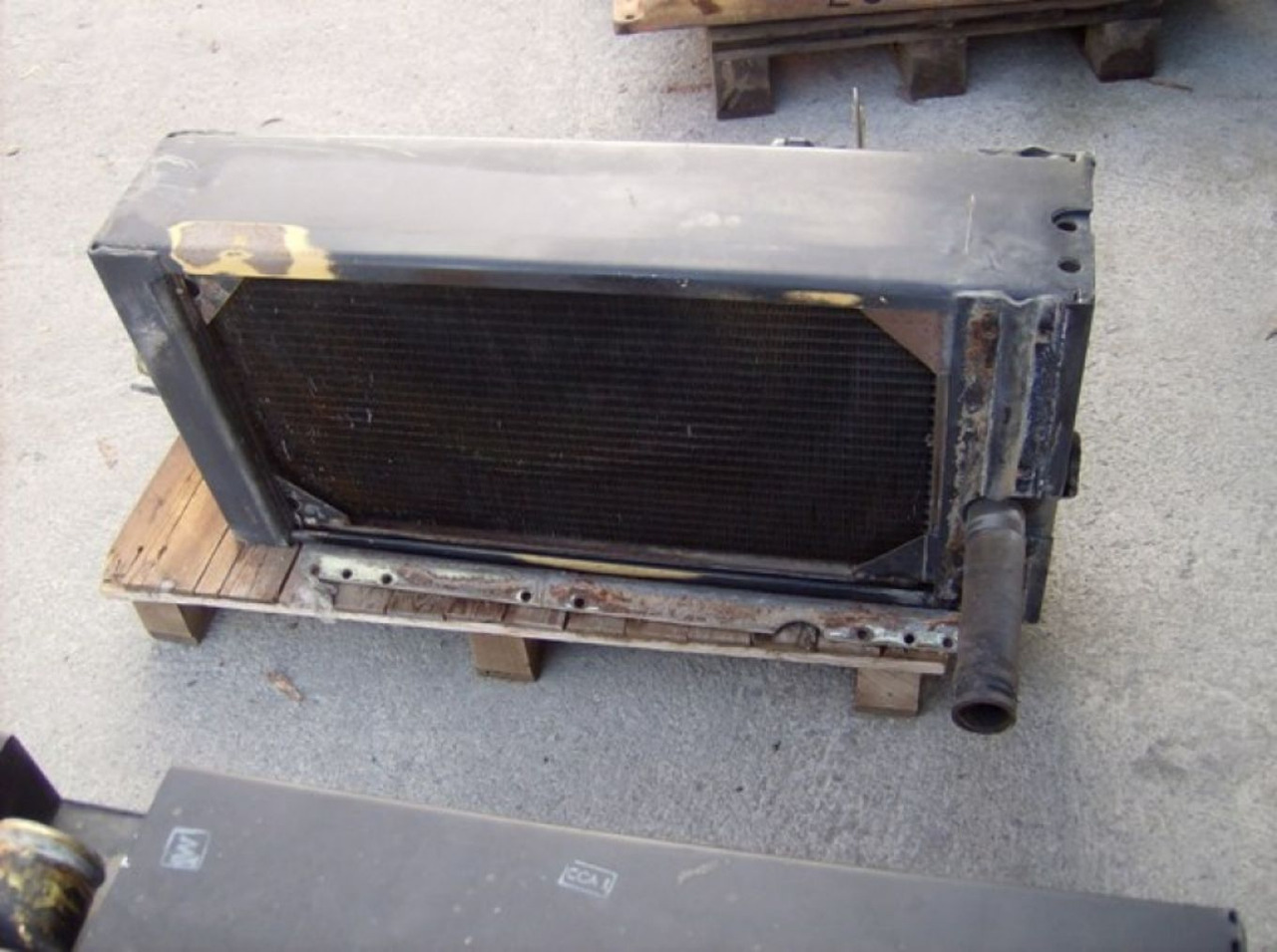 Caterpillar 953C Radiatore acqua. Applicazione per alte temperature - Radiators - Celtniecības tehnika: foto 1 Caterpillar 953C Radiatore acqua. Applicazione per alte temperature - Radiators - Celtniecības tehnika: foto 1