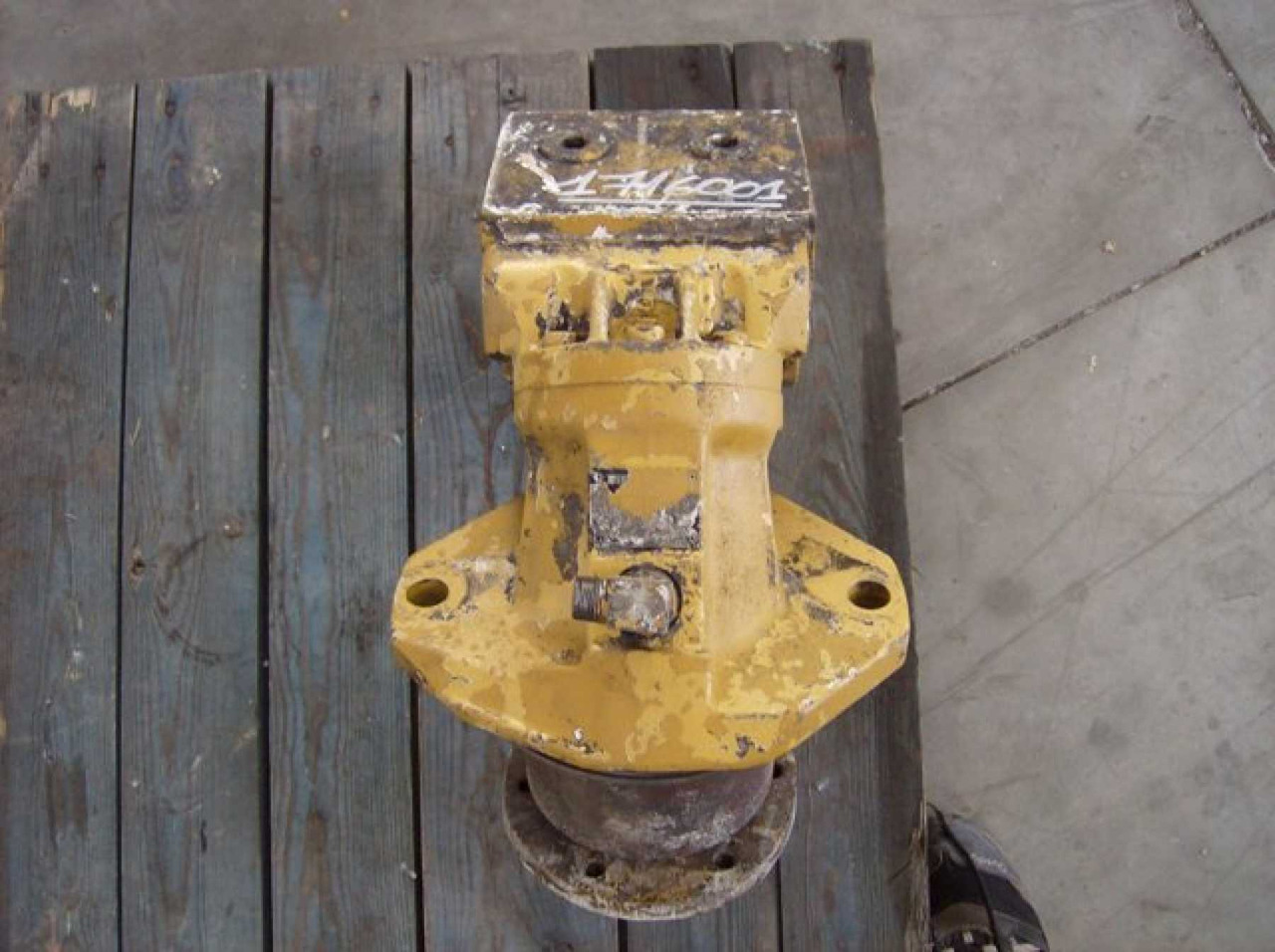 Caterpillar 988F II MOTORE IDRAULICO VENTOLA. APPLICAZIONE PER AMBIENTI CON ALTE TEMPERATURE - Hidrauliskais motors - Celtniecības tehnika: foto 3 Caterpillar 988F II MOTORE IDRAULICO VENTOLA. APPLICAZIONE PER AMBIENTI CON ALTE TEMPERATURE - Hidrauliskais motors - Celtniecības tehnika: foto 3