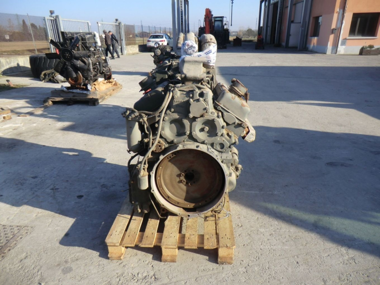 DETROIT DIESEL 8V53 MOTORE MARINO USATO COMPLETO DI TURBO E MOTORINO DI AVVIAMENTO. - Dzinējs - Celtniecības tehnika: foto 2 DETROIT DIESEL 8V53 MOTORE MARINO USATO COMPLETO DI TURBO E MOTORINO DI AVVIAMENTO. - Dzinējs - Celtniecības tehnika: foto 2