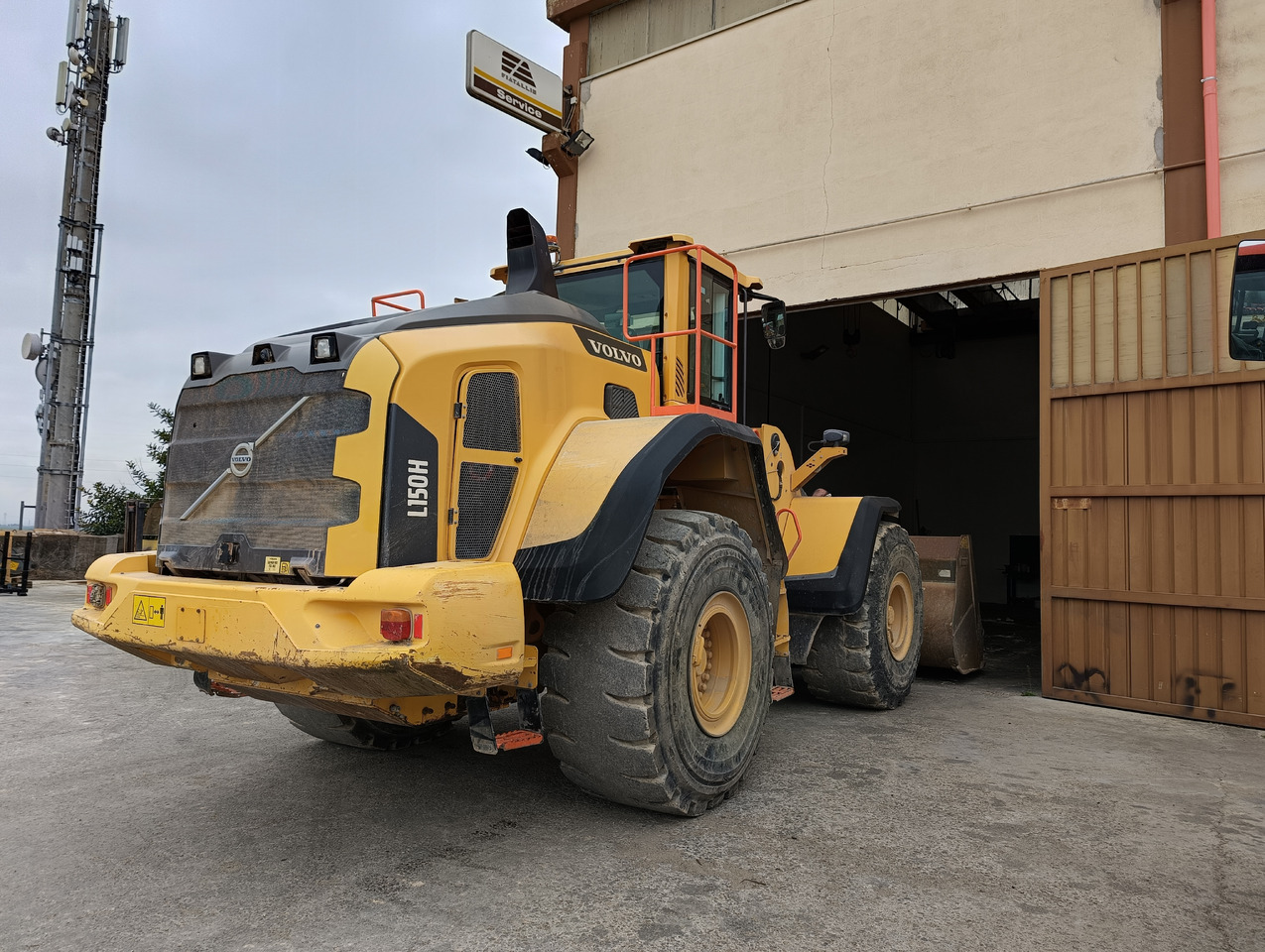 VOLVO L150H - Riteņu iekrāvējs: foto 2 VOLVO L150H - Riteņu iekrāvējs: foto 2