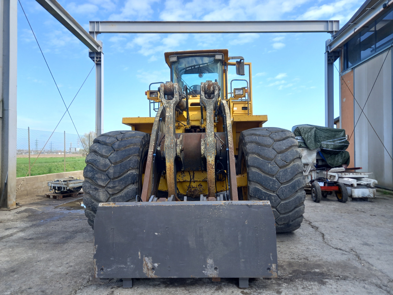VOLVO L330C - Riteņu iekrāvējs: foto 4 VOLVO L330C - Riteņu iekrāvējs: foto 4