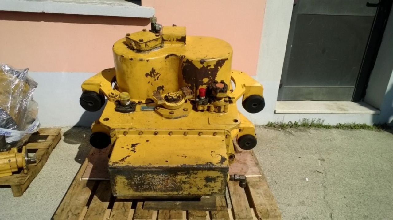 VOLVO L330E Trasmissione revisionata. - Pārnesumkārba - Celtniecības tehnika: foto 1 VOLVO L330E Trasmissione revisionata. - Pārnesumkārba - Celtniecības tehnika: foto 1