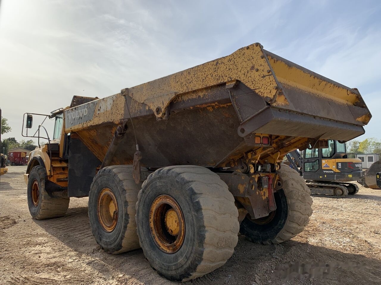 Volvo A30F - Artikulētias pašizgāzējs: foto 3 Volvo A30F - Artikulētias pašizgāzējs: foto 3