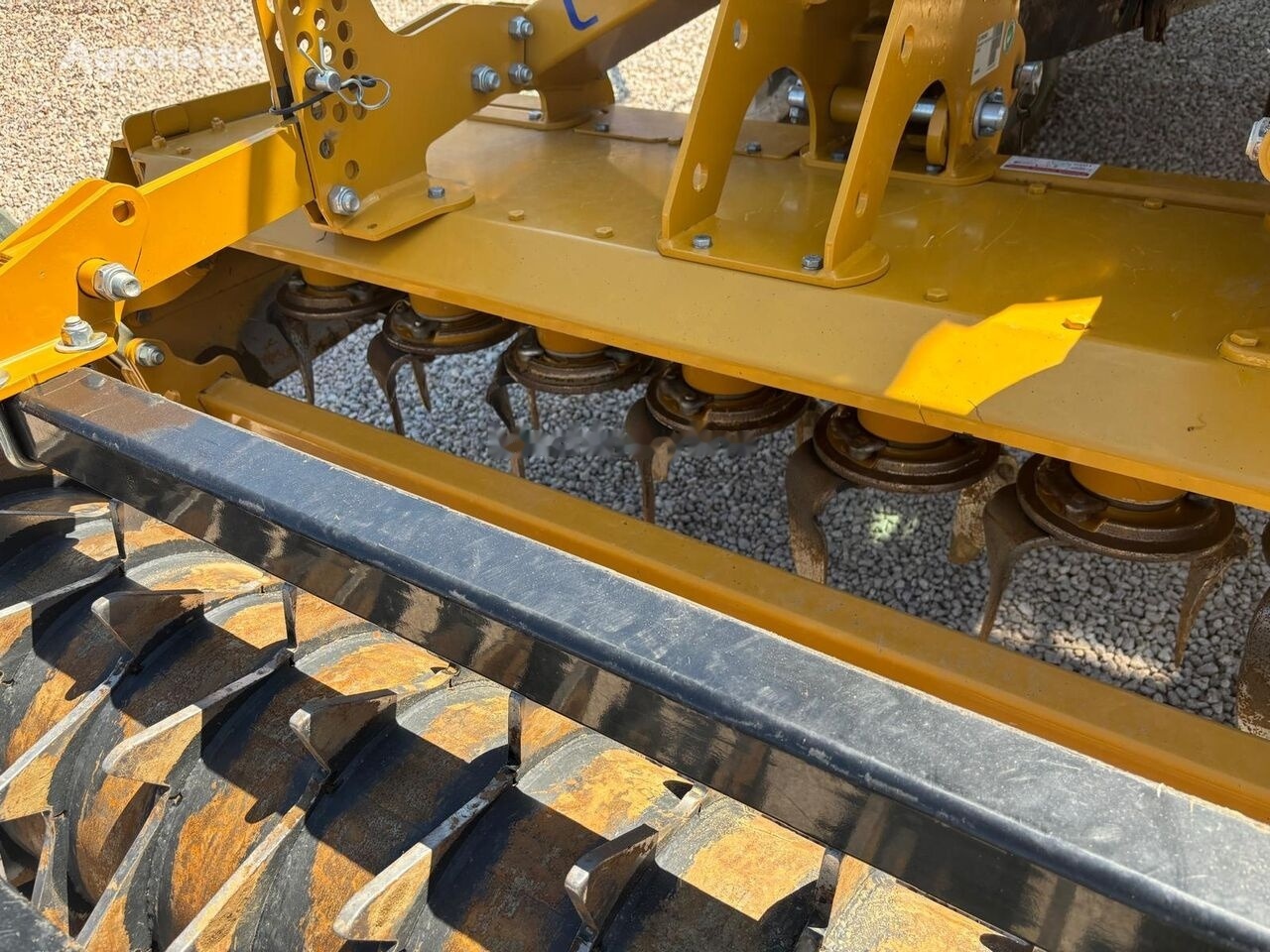 Alpego RM300 - Vertikālā augsnes frēze: foto 5 Alpego RM300 - Vertikālā augsnes frēze: foto 5