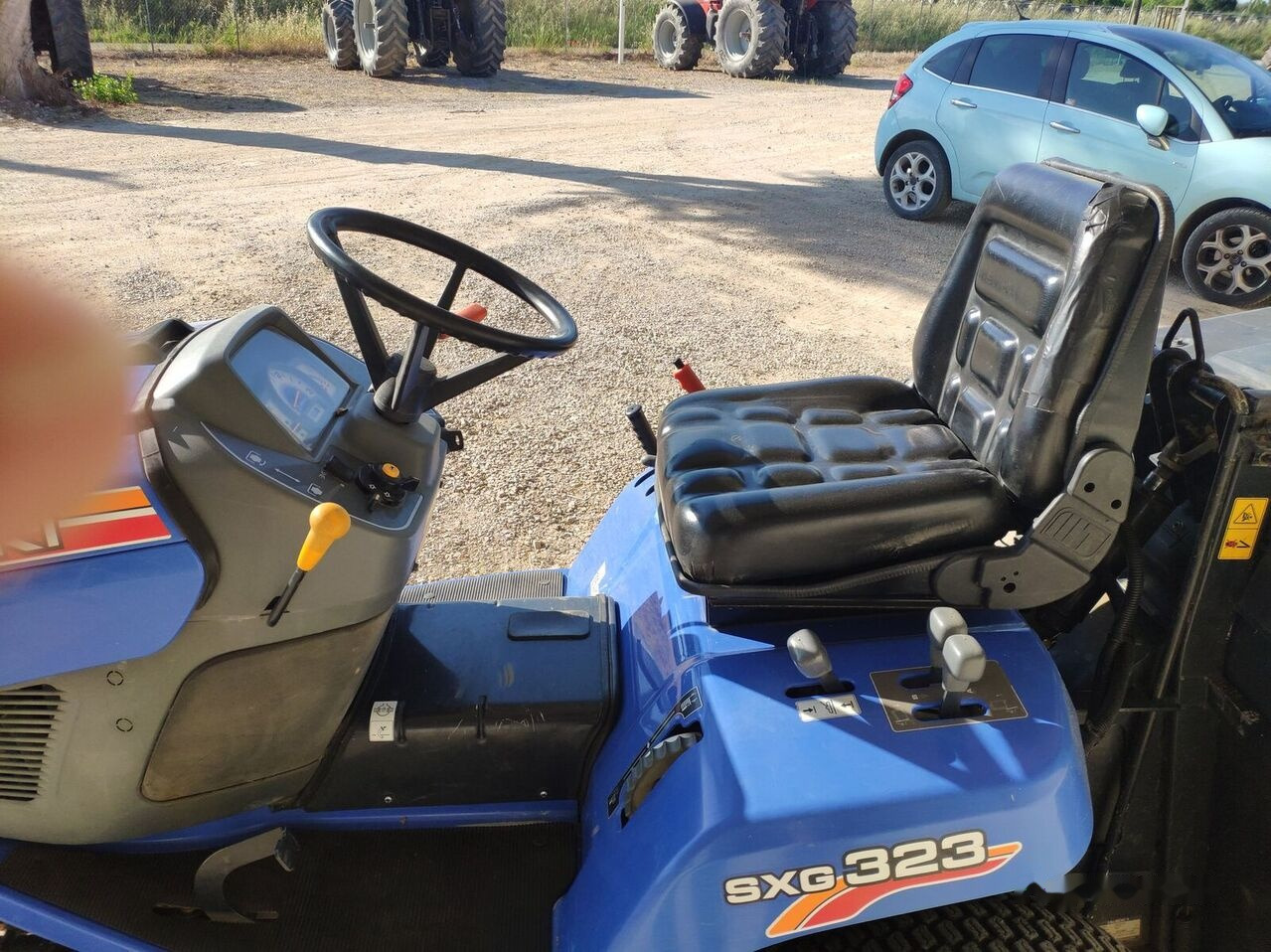 Iseki SXG323H - Zāles pļāvējs: foto 4 Iseki SXG323H - Zāles pļāvējs: foto 4