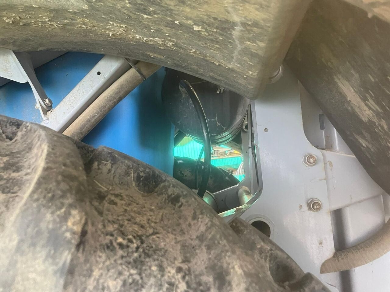 Lemken VEGA 4000 - Piekabināmais miglotājs: foto 4 Lemken VEGA 4000 - Piekabināmais miglotājs: foto 4