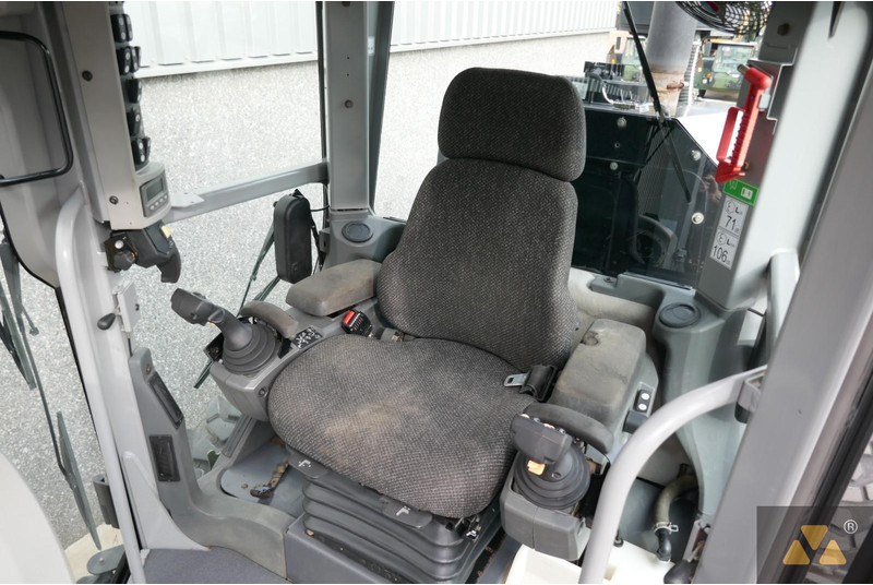 Greiders Caterpillar 140M2: foto 7 Greiders Caterpillar 140M2: foto 7