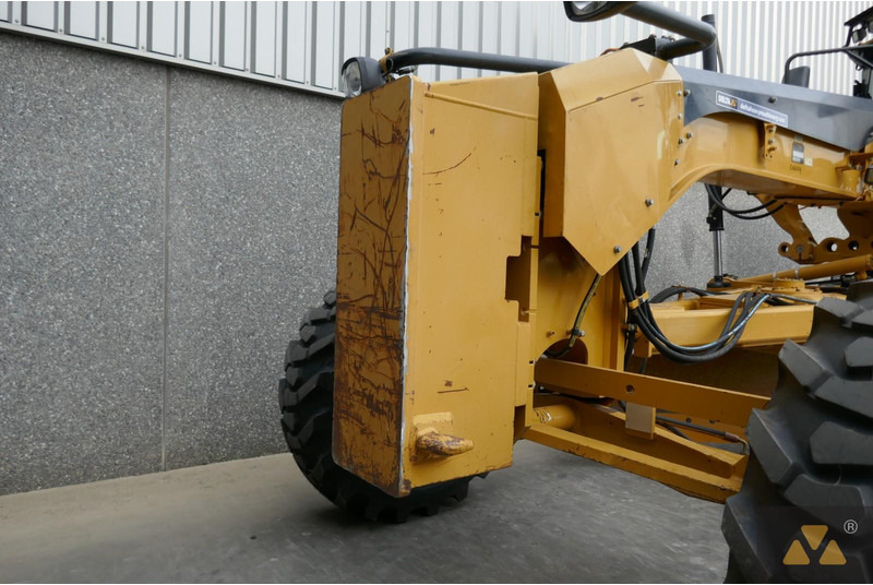 Greiders Caterpillar 140M2: foto 12 Greiders Caterpillar 140M2: foto 12