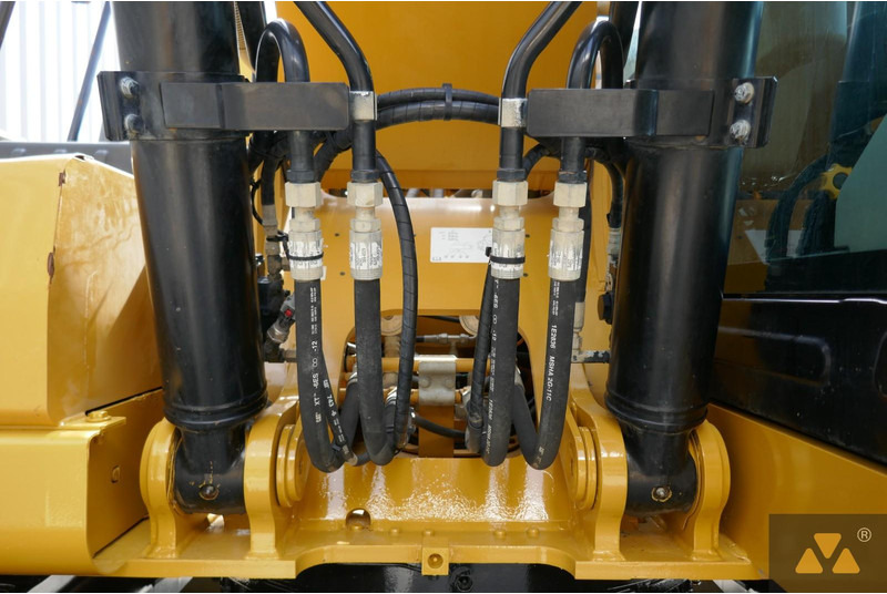Kāpurķēžu ekskavators Caterpillar 320: foto 20