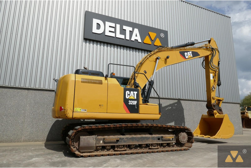 Caterpillar 320FL - Kāpurķēžu ekskavators: foto 5 Caterpillar 320FL - Kāpurķēžu ekskavators: foto 5
