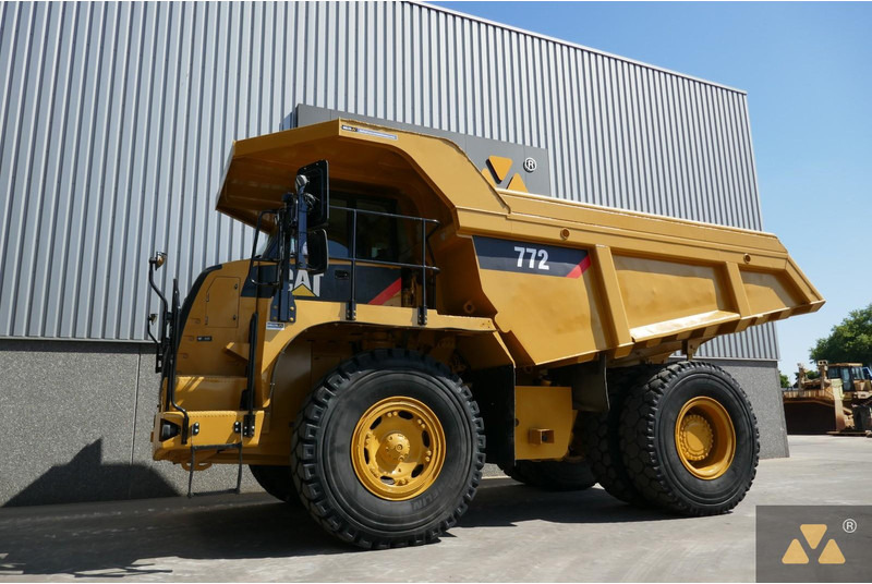 Caterpillar 772 - Karjeru pašizgāzējs: foto 3 Caterpillar 772 - Karjeru pašizgāzējs: foto 3