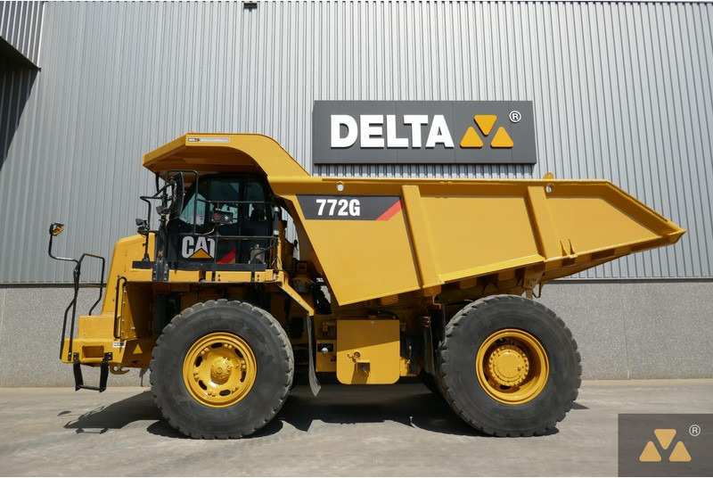Caterpillar 772G - Karjeru pašizgāzējs: foto 1 Caterpillar 772G - Karjeru pašizgāzējs: foto 1