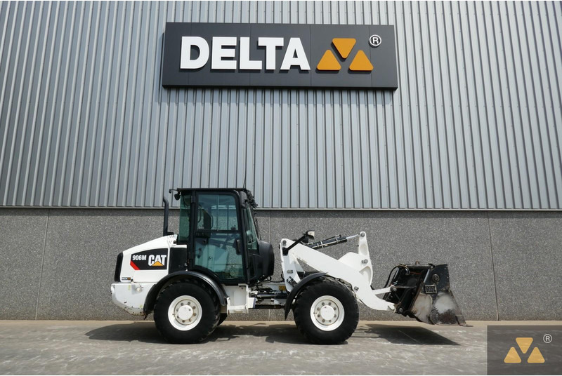 Caterpillar 906M - Riteņu iekrāvējs: foto 2 Caterpillar 906M - Riteņu iekrāvējs: foto 2