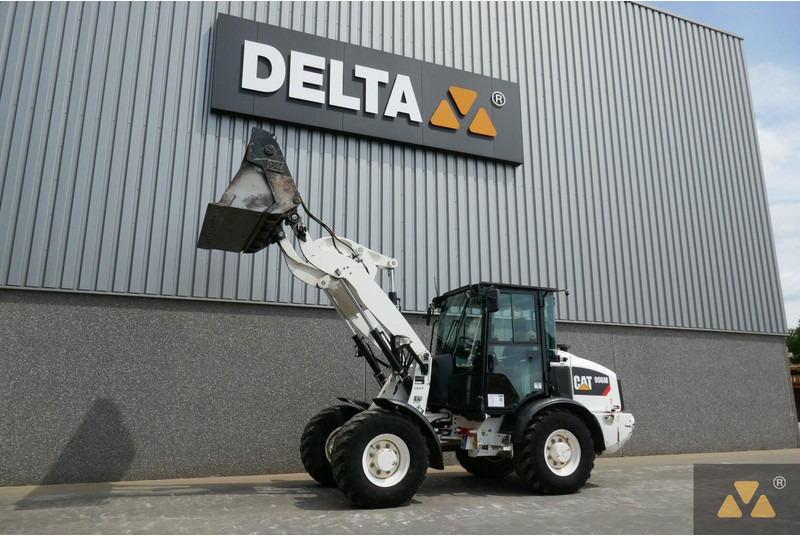 Caterpillar 906M - Riteņu iekrāvējs: foto 3 Caterpillar 906M - Riteņu iekrāvējs: foto 3